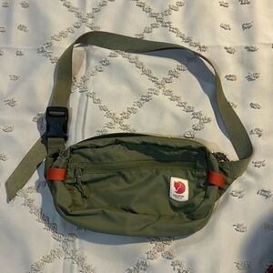 Fjallraven size pouch bag women’s or men’s
